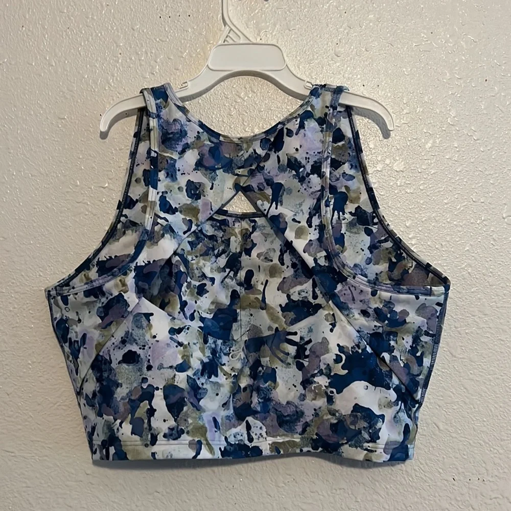 Gap crop top. - Picture 4 of 9